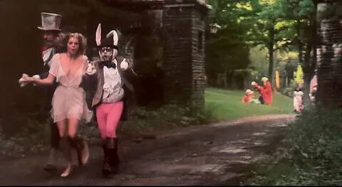 Bud Townsend - Alice in Wonderland: An X-Rated Musical Comedy (1976) .