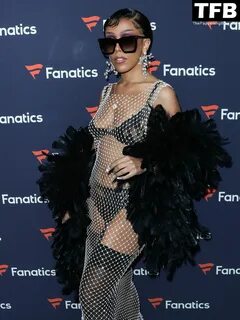 Doja Cat Flashes Her Areolas at Michael Rubin’s 2022 Fanatics Super Bowl Pa...