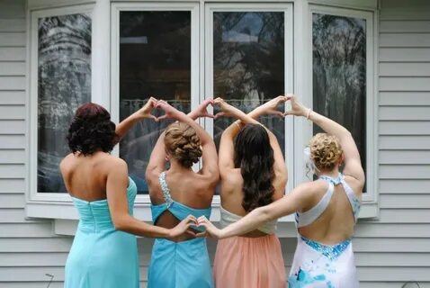 Hair and beauty Prom Pictures poses smile #prompicturesgroup