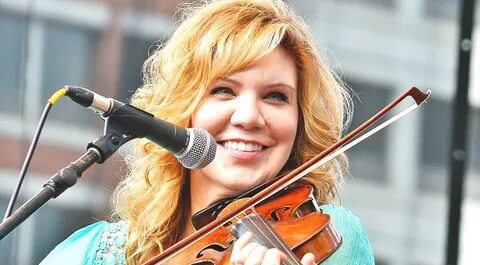 6 Facts About Alison Krauss' Life & Career - Country Music N