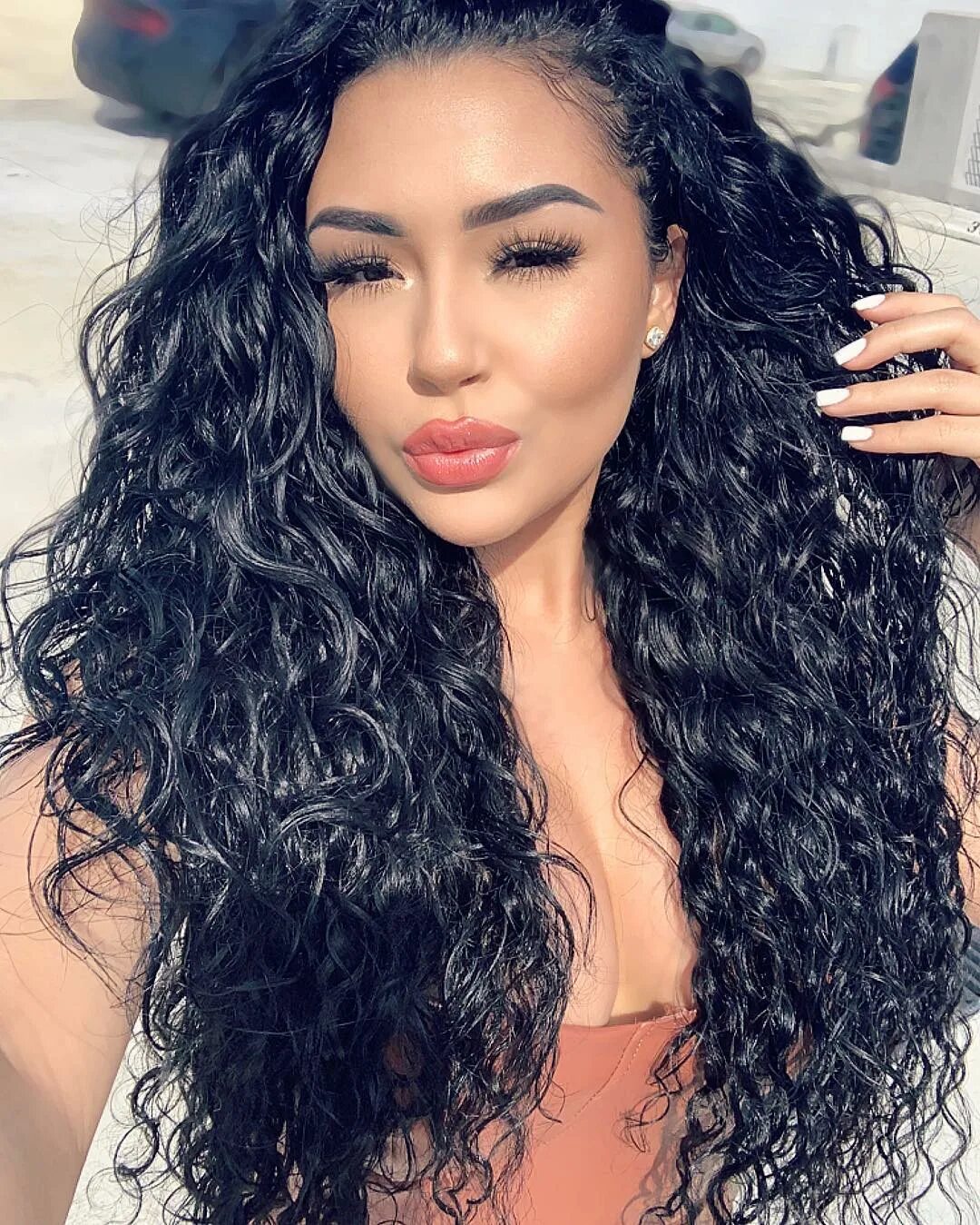 𝐄𝐒𝐓𝐑𝐄𝐏𝐎 🇨🇴 в Instagram: «Curls for the girls ➰ ▫️Wearing @diamondd...