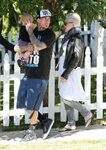 Pink, Carey Hart, Willow Hart - Carey Hart Trying To Pick A 