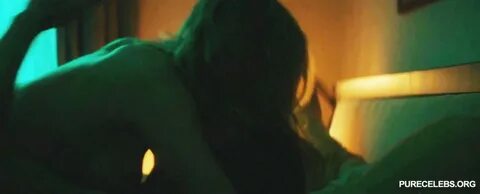 Eliza Taylor Nude Sex Scenes In The November Man - NuCelebs.