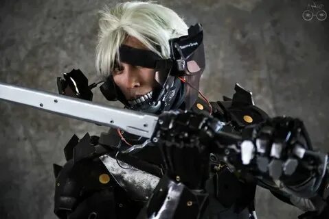 Raiden (Cyborg Ninja) w / motorisierte Gesichtsschutz aus Me