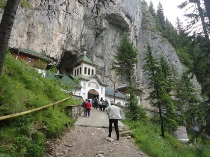 Cele mai frumoase peșteri din România. 14 locuri extraordina