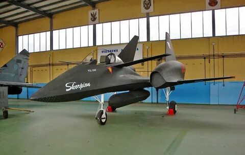 PZL-230(ポ-ラ ン ド) 脱 共 産 を 頑 張 っ て い る 中.開 発 さ れ た 攻 撃 機.小 型 ス