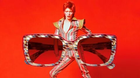 Lexus España в Твиттере: "Tributo a Bowie. https://t.co/Qtvz