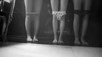 Legs Girls GIF - Legs Girls Panties Off - Descubre & Compart