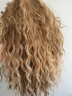 pinterest @tara' Hair styles, Curly hair styles, Long hair s