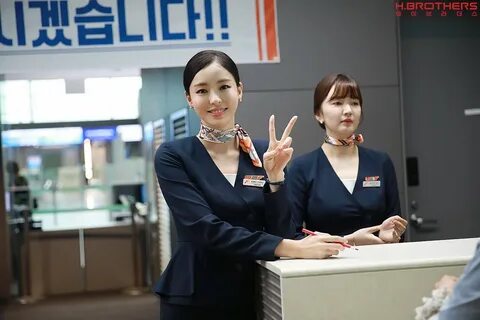 스튜어디스 업스.