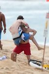 Charlie Hunnam and Ben Affleck Shirtless in Hawaii Pictures 