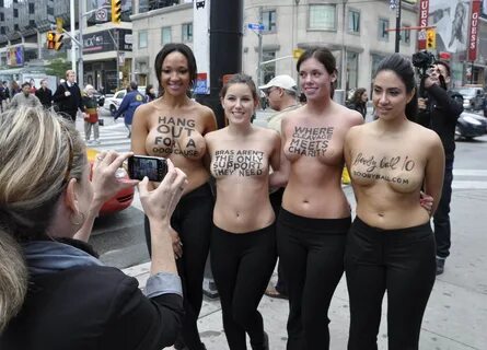 Bare breasts in public 