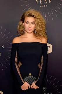 55+ Sexy Tori Kelly Boobs Pictures Are A Genuine Masterpiece