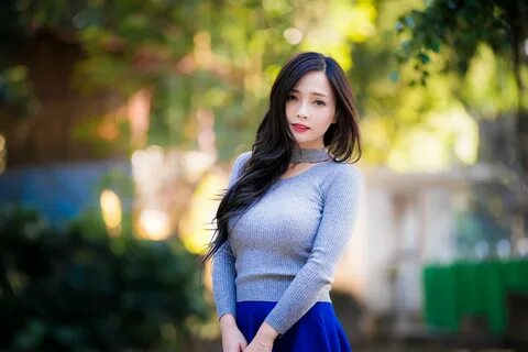 #881982 4K, Asian, Shorts, Sweater, Glance, Bokeh - Rare Gallery HD Wallpapers