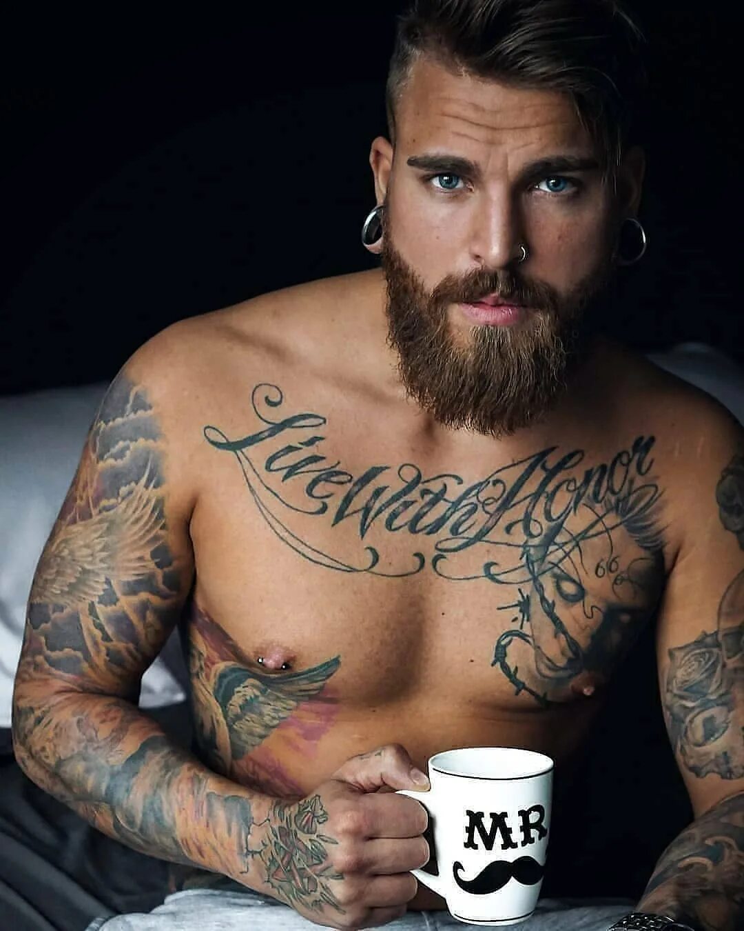 beard & tattoo, beardlifestyle on Instagram: "Perfect shot 👌 (swi...