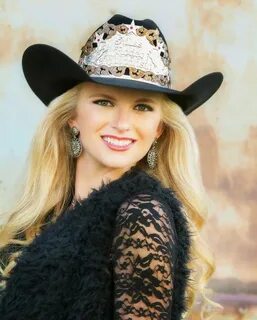 Rodeo Queen Headshot Black hat with light background Miss Ro