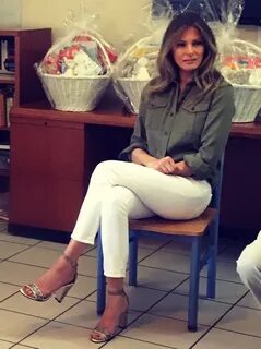 Melania Trump Feet (16 photos) - celebrity-feet.com