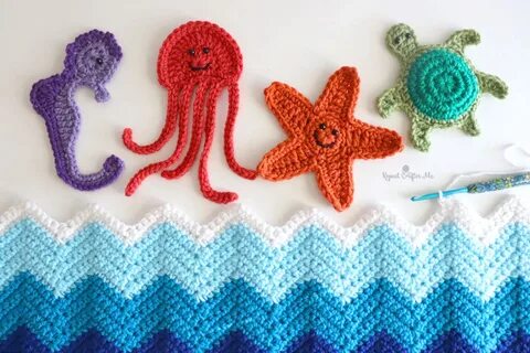 Crochet Lobster Applique - Repeat Crafter Me