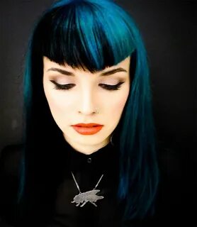 Goth girl Dark blue hair, Fringe haircut, Long hair styles