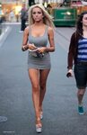 mini skirts - Google Search Hot blonde girls, Sexy outfits, 