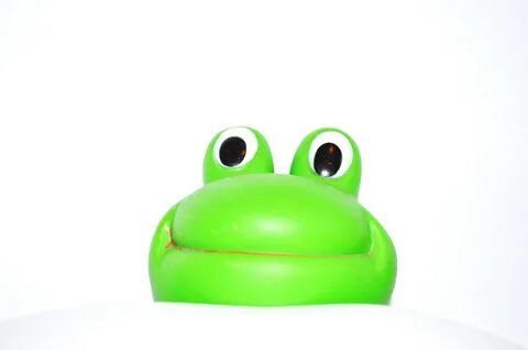 Frog happy green plastic free image download