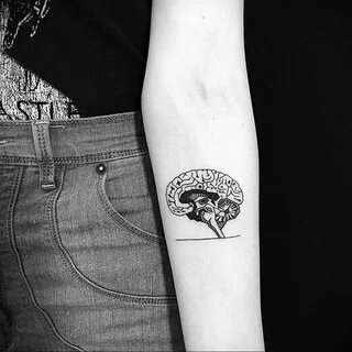 Черная тату на руке девушки 11.12.2020 № 092 -tattoo on hand