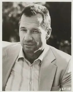 Picture of Fred Ward