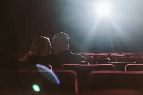 Jessica & Craig's Roseville Theatre cinema engagement