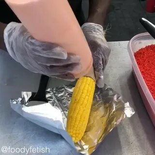 Yanni 🍴 Foody Fetish в Instagram : "Hot Cheetos Corn on the 