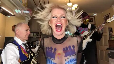 Robert Fripp, Toyah Willcox Cover the Stones in Latest Video