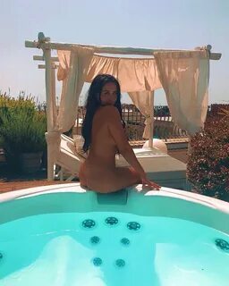 Marnie Simpson Nude & Sexy (14 Photos) #TheFappening