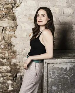 Caroline Dhavernas as Laurel Hylander Celebrities female, Pretty babe, Caroline