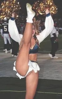 Cheerleader upskirt no panties
