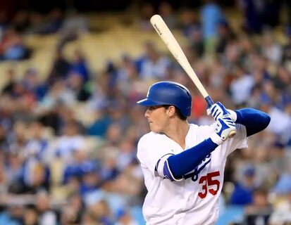 Cody Bellinger continues historic start to Dodgers career AM