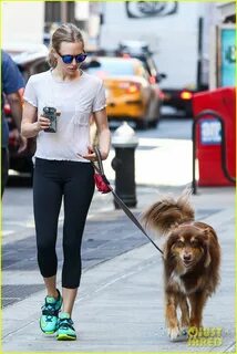 Full Sized Photo of amanda seyfried short hair dog walk10 Ph