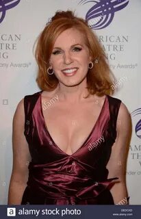 Liz Clayman - Liz Claman Bio - Born, age, Family, Height and