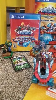 #FanGirl Friday: Gaming with Skylanders Superchargers