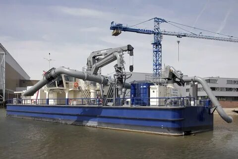 Damen Delivers Floating Pump Station to Hamburg Port Authori