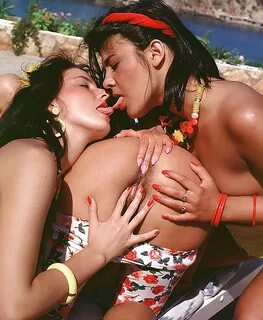 Sexiest italian lesbian porn