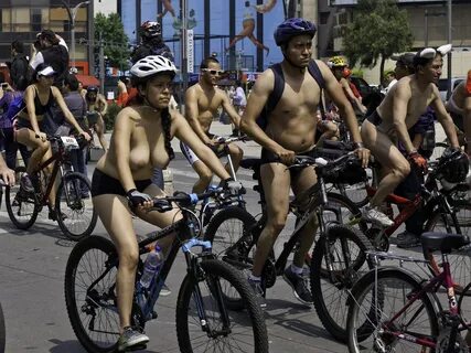 Marcha Mundial Ciclista al Desnudo 2015 en México 28 Flickr