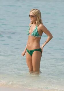 Carrie Underwood: Carrie Underwood bikini