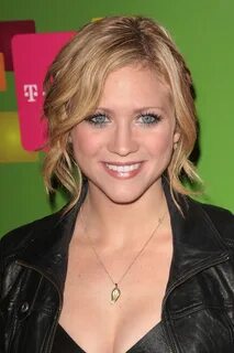 Photo Brittany Snow - Wallpapers with a celebrity Brittany S
