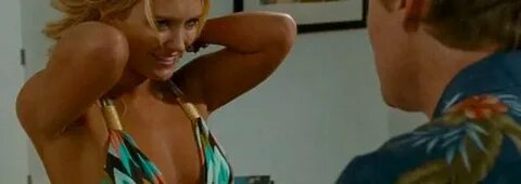 Nicky Whelan's Topless Breasts Seduce in Hall Pass - /Nude