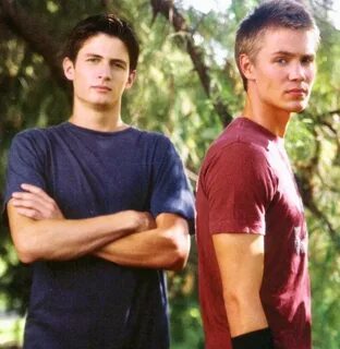 One Tree Hill on Twitter: "The greatest brother duo of all t