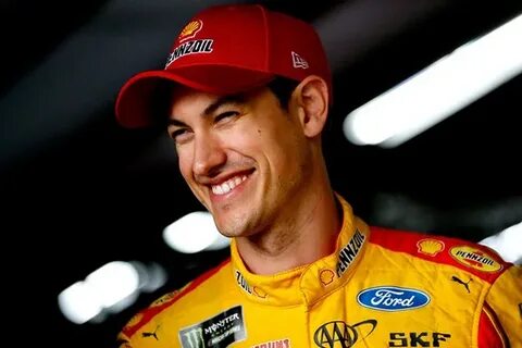 Joey Logano Age, Height, Bio, Net Worth, Wife, Stats 2022