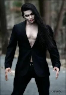 Pin by Lyndsay on Gothic Beauty Goth guys, Sexy vampire, Mal