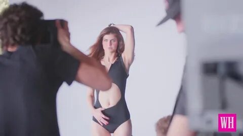 Alexandra Daddario's Belly Button #2 - YouTube