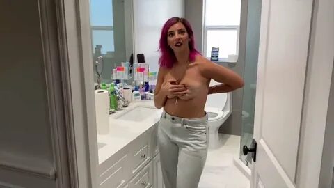 Gabbie Hanna Nude Leaked (3 Videos + 108 Photos)