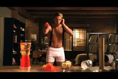 ryan hansen (boxers scene) - YouTube