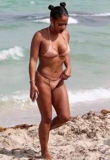 Christina Milian In Bikini At the beach in Miami - Celebzz -